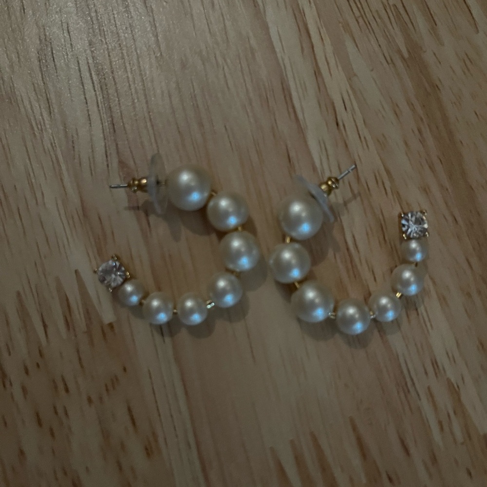 Pearl and Gold Hoop Earrings